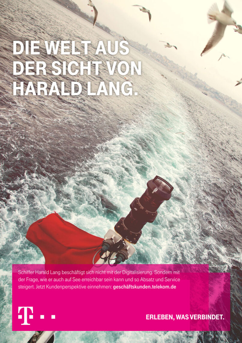 Eine typische POV-Sicht: Man sieht das Meer aus der Perspektive einer Person, die auf einem Schiff steht. Bildüberschrift: "Die Welt aus der Sicht von Harald Lang".